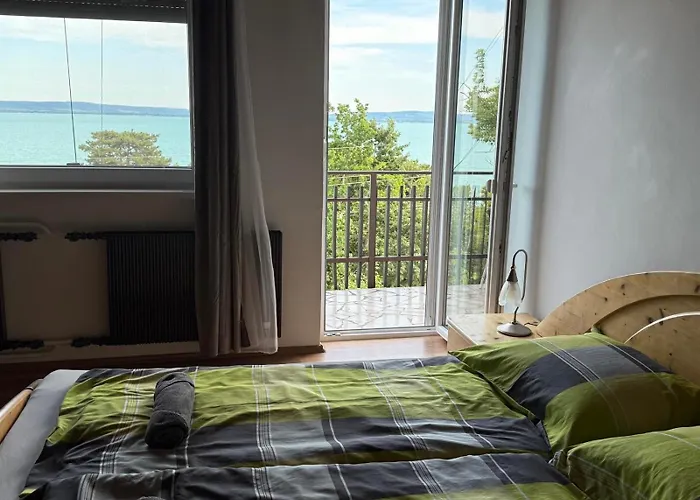 דירה Panorama Vendeghaz באלאטונספזד