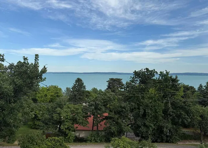 Panorama Vendeghaz * באלאטונספזד